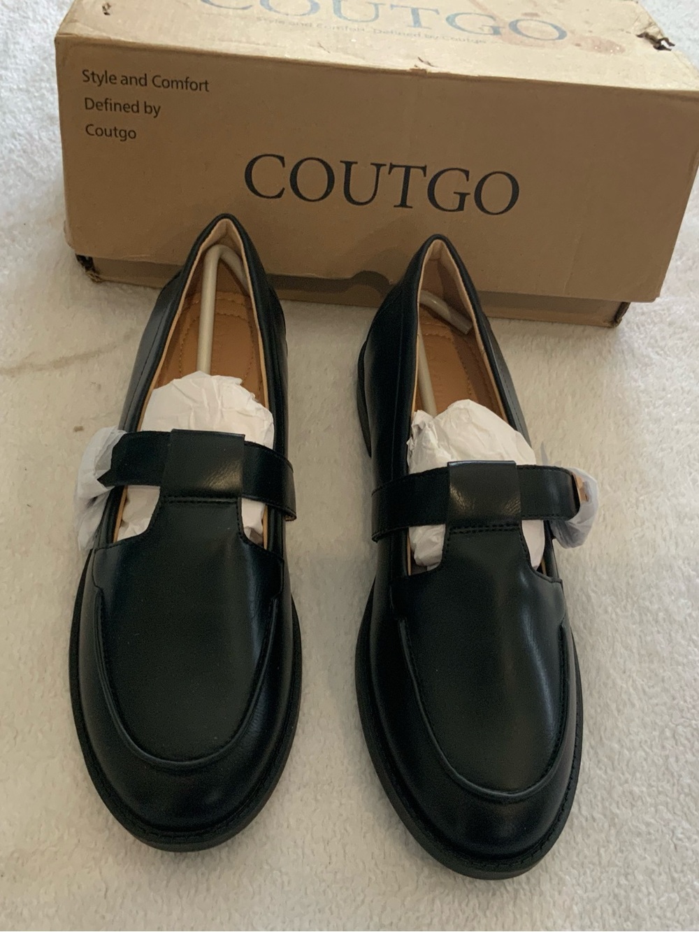 Women’s Black Leather Slip-On Loafers coutgo new size 9 sku 3345